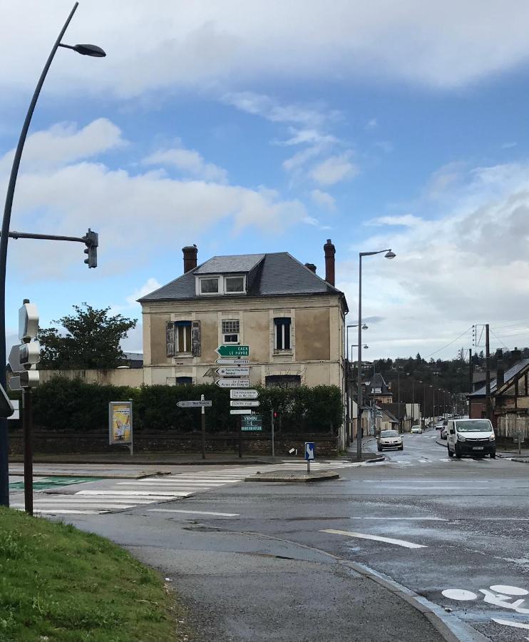 T2 Home Sweet Home Gare Wifi Parking Évreux Esterno foto